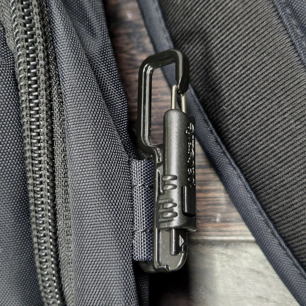 Pacsafe Metrosafe LS350 Anti-Theft 15L Backpack Black RFID Daypack 13